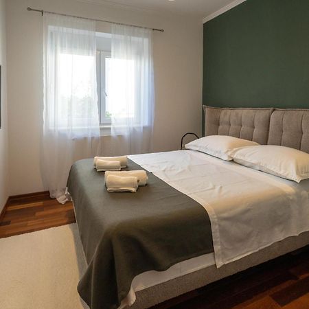 Lumaja Luxury Apartman 比奥格勒·纳·莫鲁 外观 照片